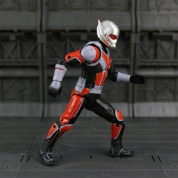 Iron Man Captain America Black Panther Winter Soldier Ant-Man  Falcon Scarlet Witch Vision Hawkeye Action Figure Model Toys N033