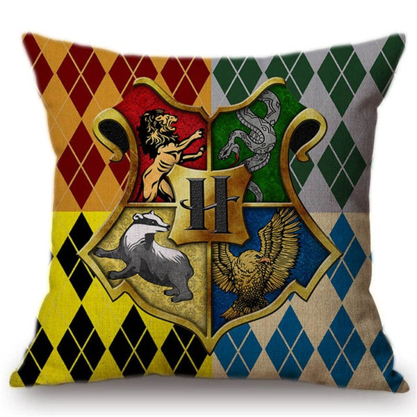 Hot Sales Harry Potter Printed Cushion Cover Hufflepuff Gryffindor Slytherin Ravenclaw Decorative Sofa Throw Pillow Case